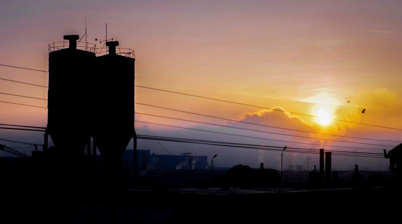 Un rasarit industrial....
