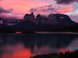 Rasarit in Torres del Paine (2276) Rasarit in Torres del Paine