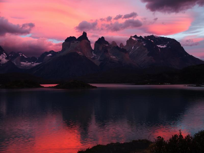 Rasarit in Torres del Paine